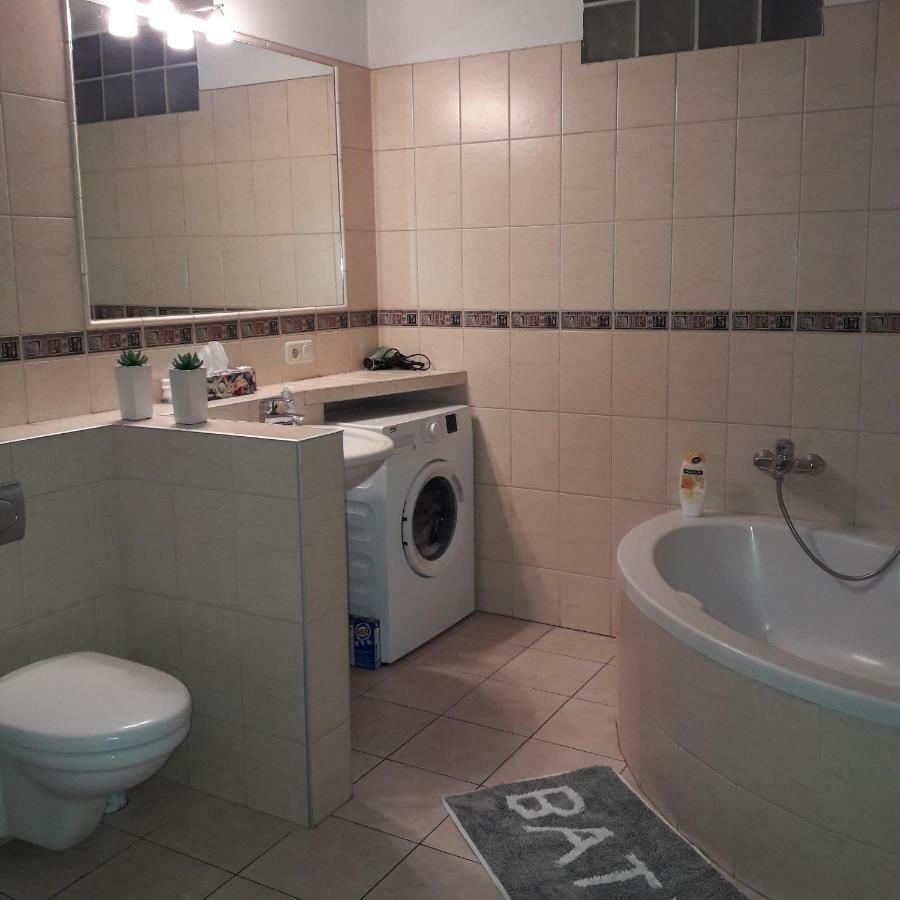 Nyc Apartment Krakow Ngoại thất bức ảnh